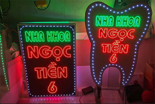 Bảng Hiệu Nha Khoa Đẹp Cuốn Hút Đặc Biệt 4