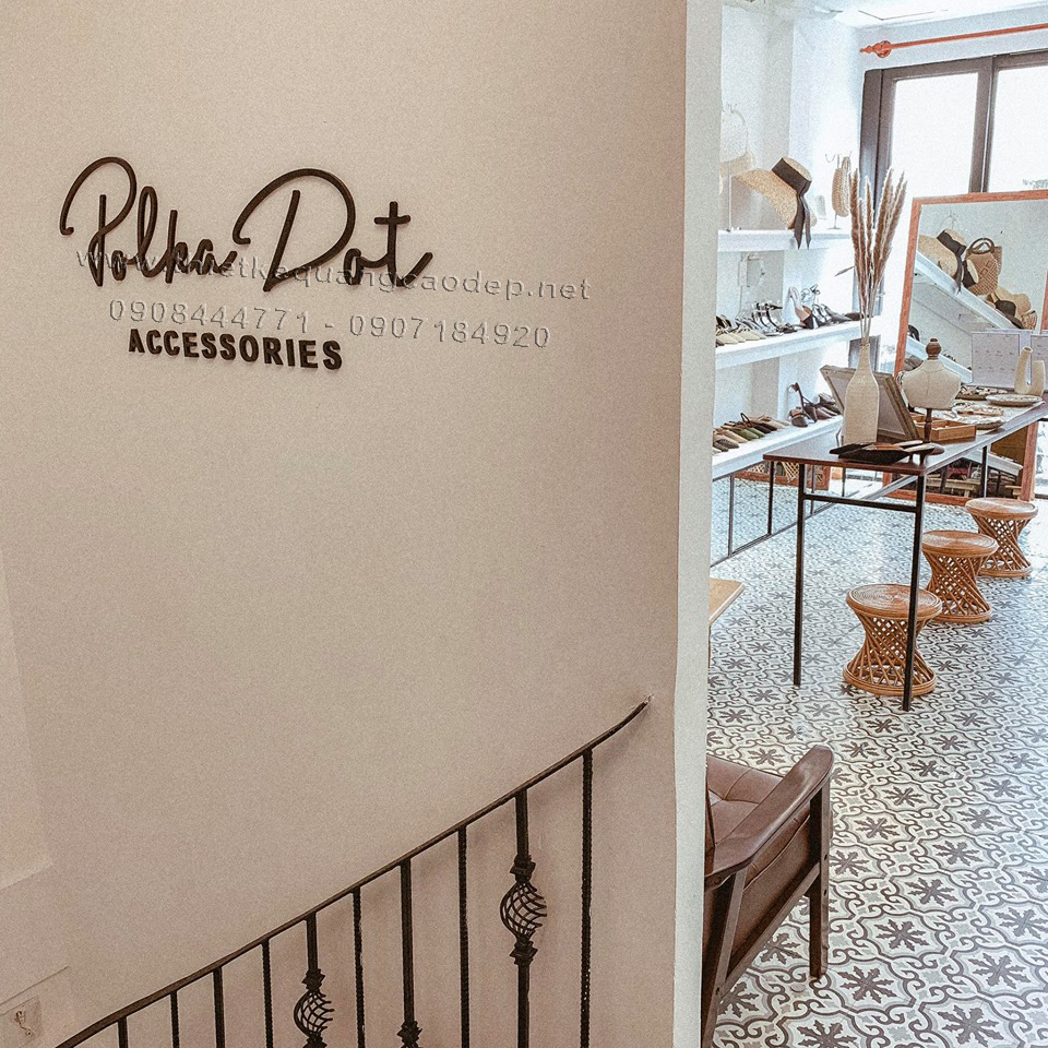 chữ mica phun sơn cao cấp 